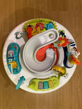 Mesa de actividades bebé