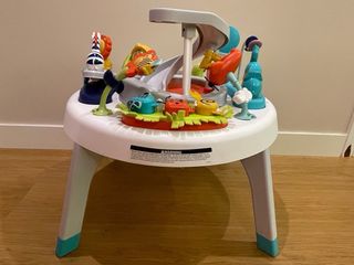 Mesa de actividades bebé