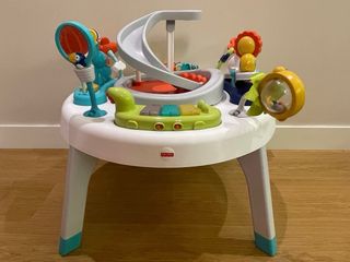 Mesa de actividades bebé