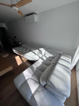 Sofá chaise longue beige