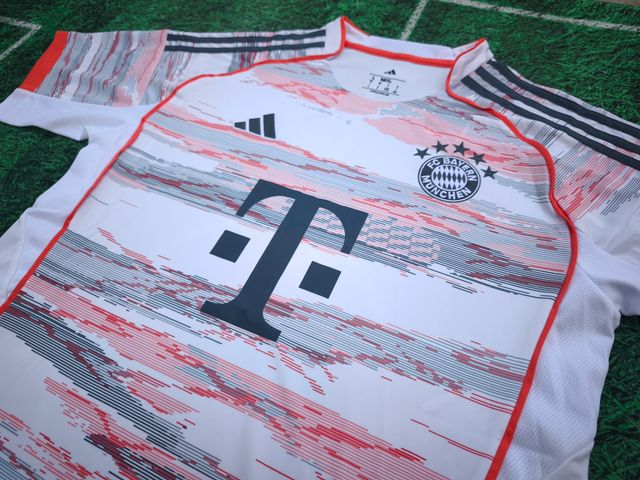 Bayern Munich 2025 L