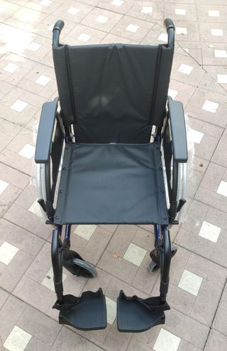 Silla de ruedas plegable Breezy Premium NUEVA