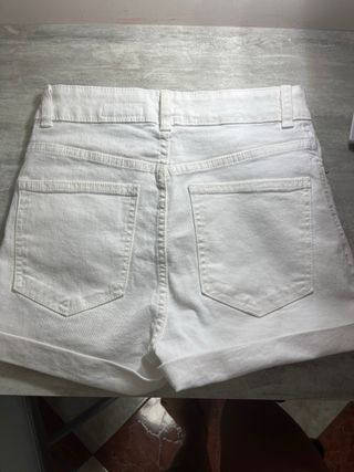 Shorts vaqueros blancos Lefties