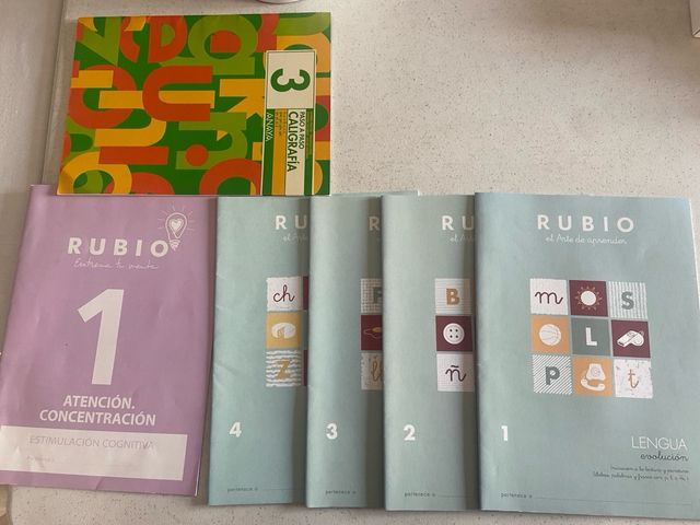 4 cuadernillos rubio nuevos  