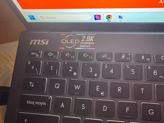 Portátil MSI 1Tb - Negro