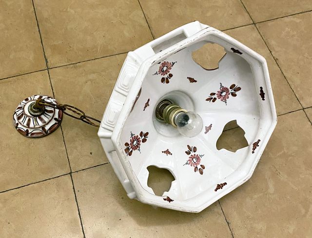 Lampara porcelana antigua