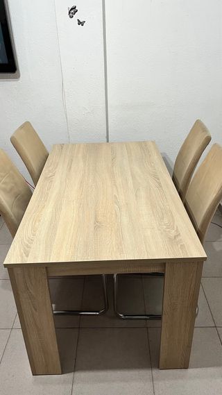 Conjunto 2 mesas elegantes – comedor y salón”