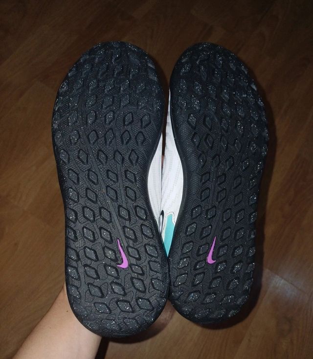 Zapatillas Nike Phantom turquesa 38