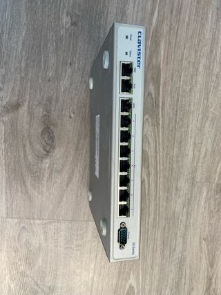 Clavister 50 Series - Switch Ethernet 7 puertos