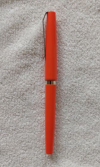 Due penne stilografiche per Victor