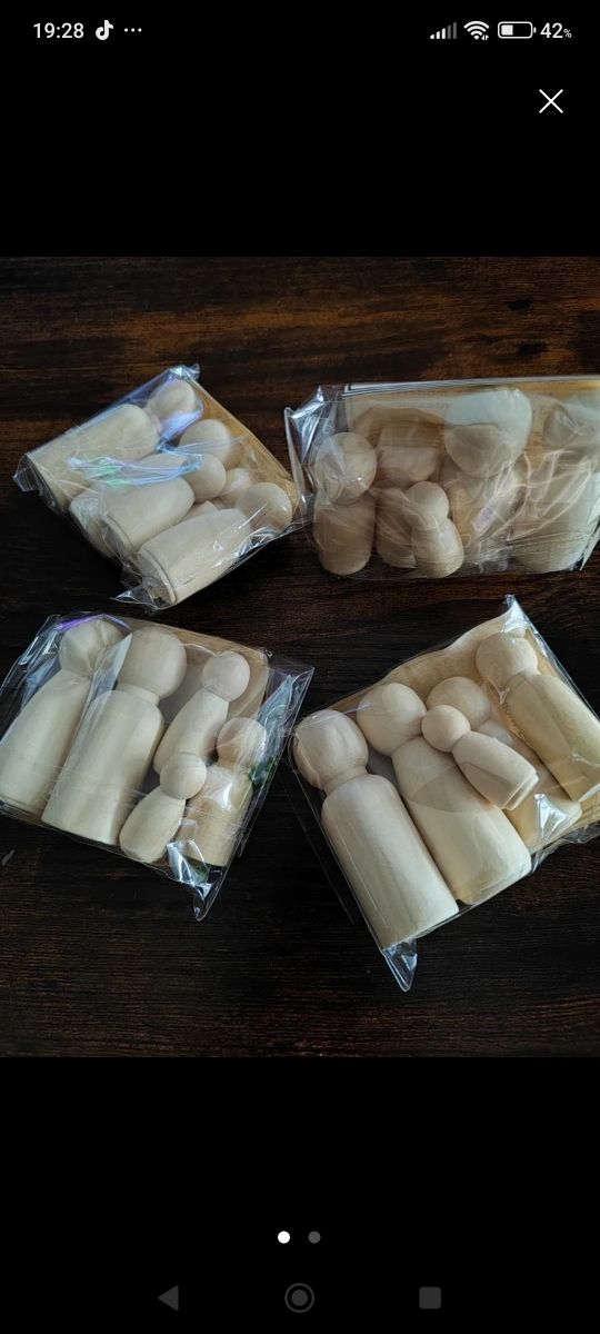 Muñecos madera Montessori - Familia
