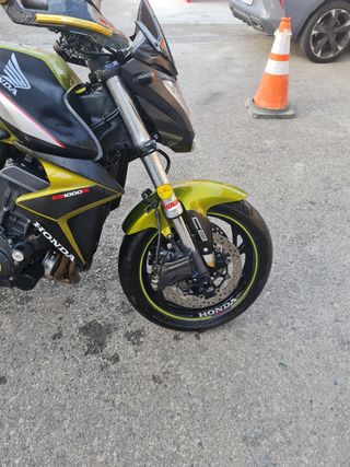 Honda CB1000R - Moto deportiva