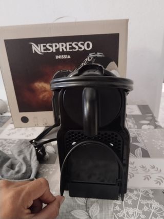Cafetera Nespresso Inissia