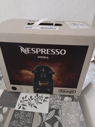 Cafetera Nespresso Inissia