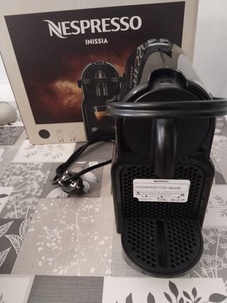 Cafetera Nespresso Inissia