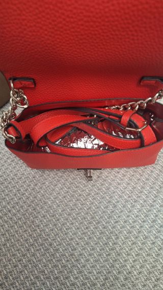 Bolso Guess rojo