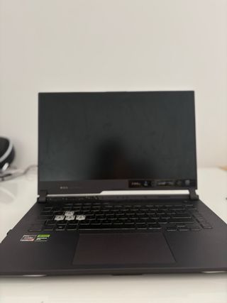 Portátil gaming ASUS ROG G513RC