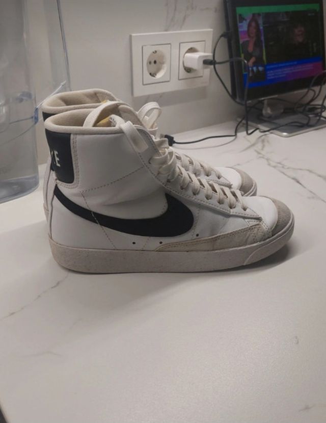 Zapatillas Nike Blazer Mid blancas 37,5
