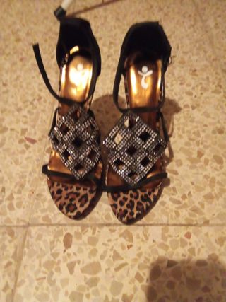 Sandalias tacón mujer verano