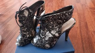 Sandalias tacón alto - Blanco , gris, negro