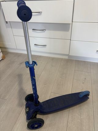 Patinete infantil azul