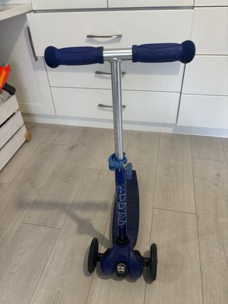 Patinete infantil azul