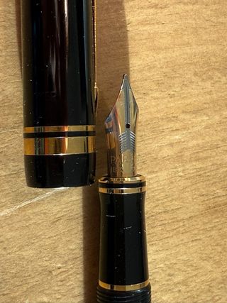 Pluma estilográfica Parker Duofold