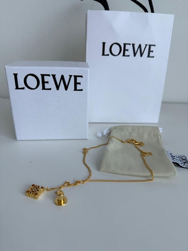 Collar Loewe dorado