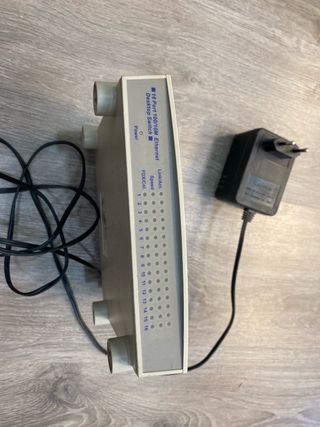 Switch Ethernet 16 puertos 10/100Mb
