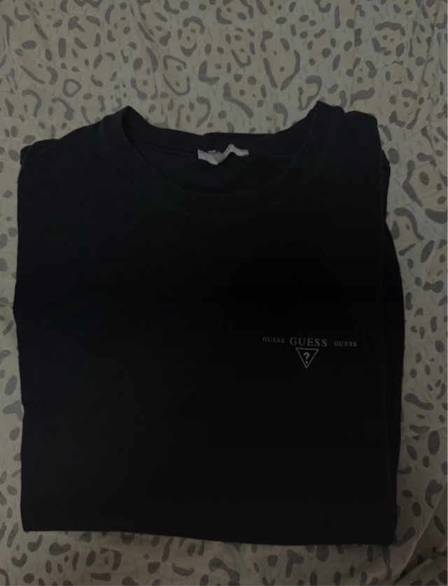 Camiseta Guess negra
