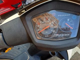 Scooter Peugeot Kisbee, (8.622km, año 19/05/2015).