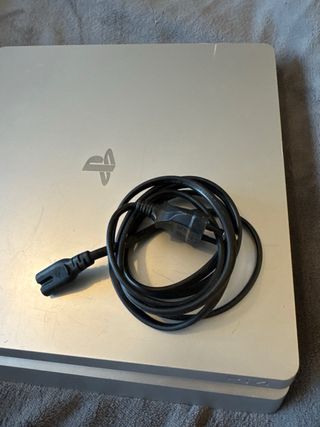 PS4 (PlayStation 4) Platino