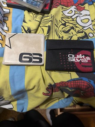 Carteras GS y Quiksilver