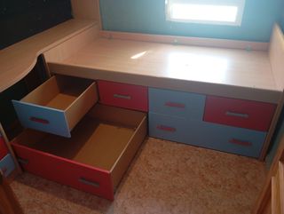 Mueble juvenil - estantería con armario