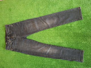 Pantalón Levis Azul COMO NUEVO
TALLA W26 L30