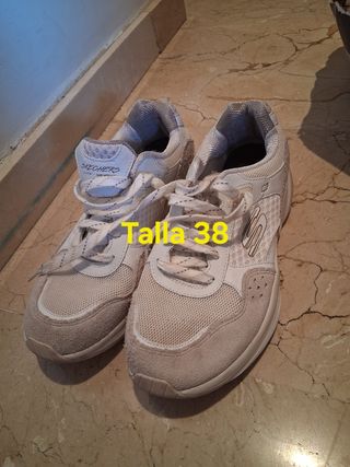 Zapatillas Skechers blancas talla 38