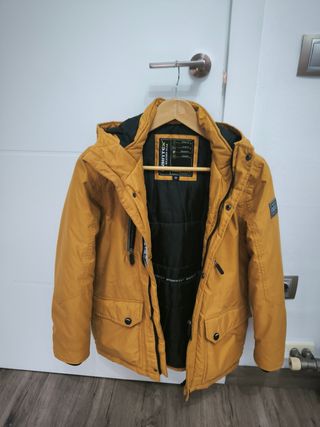 Chaqueta, parka niño amarilla / mostaza
 talla 152