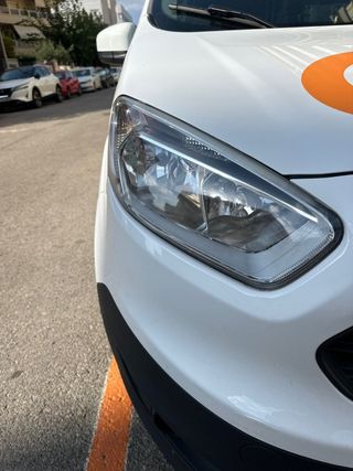 Ford Transit Courier 2017