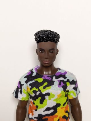 Muñeco Ken Fashionistas 183