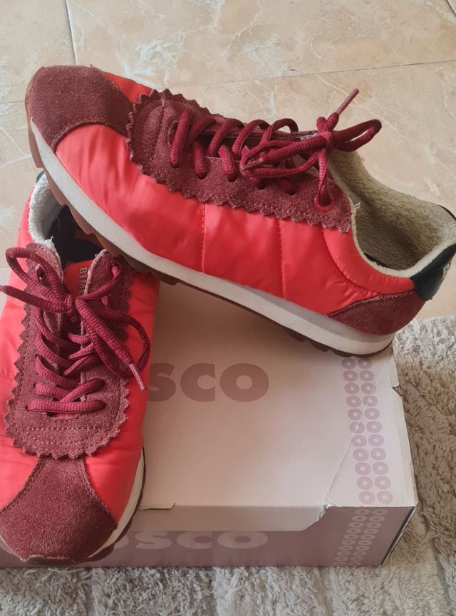 Zapatillas Bimba y Lola rojas