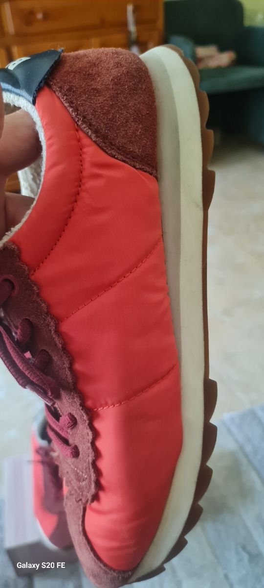 Zapatillas Bimba y Lola rojas