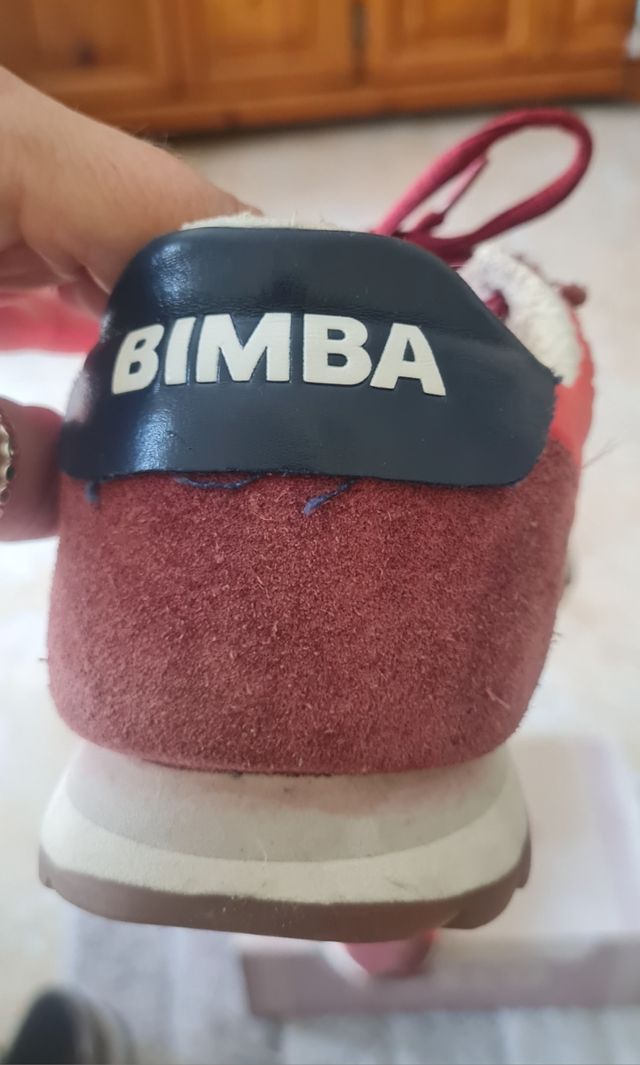 Zapatillas Bimba y Lola rojas