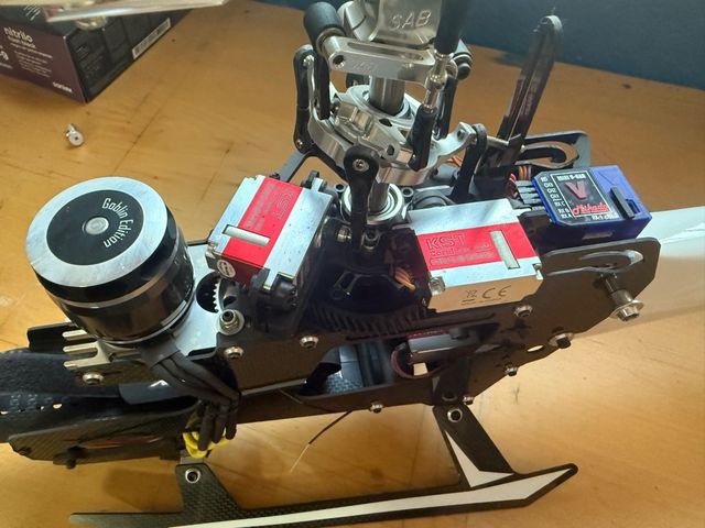 Helicóptero RC SAB Goblin 500 Sport