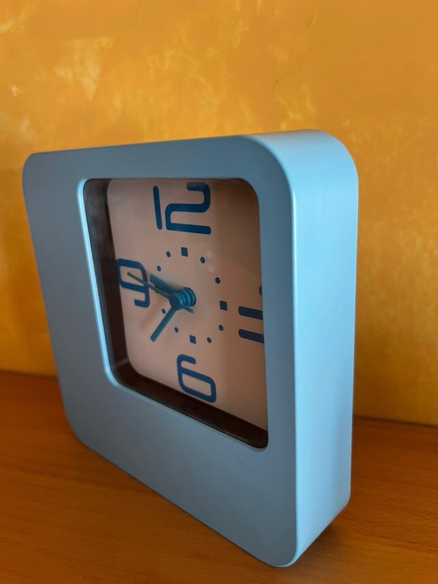 Reloj analógico azul - Decorativo