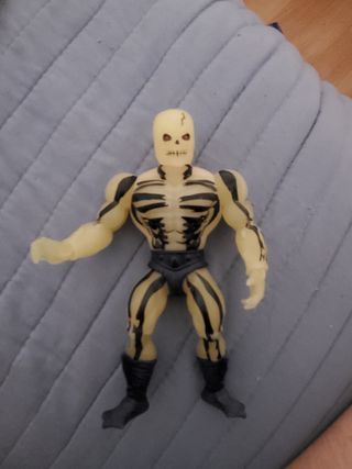 Masters Universo scare glow