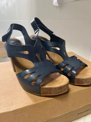 Sandalias plataforma azul marino