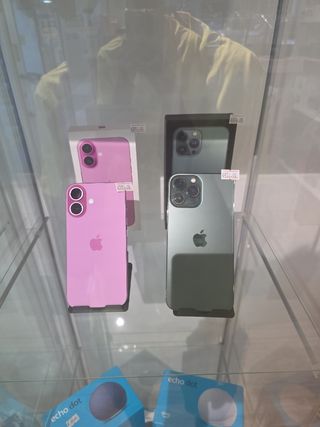 iPhone 16 & iPhone 13 Pro Max
