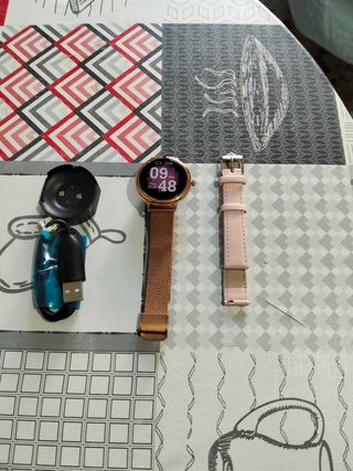 Smartwatch Fitness oro rosa sin uso