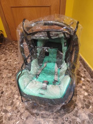 Maxi-Cosi + protector de lluvia.