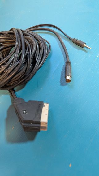 Cable Euroconector SCART a S-Vídeo + Jack 3.5mm